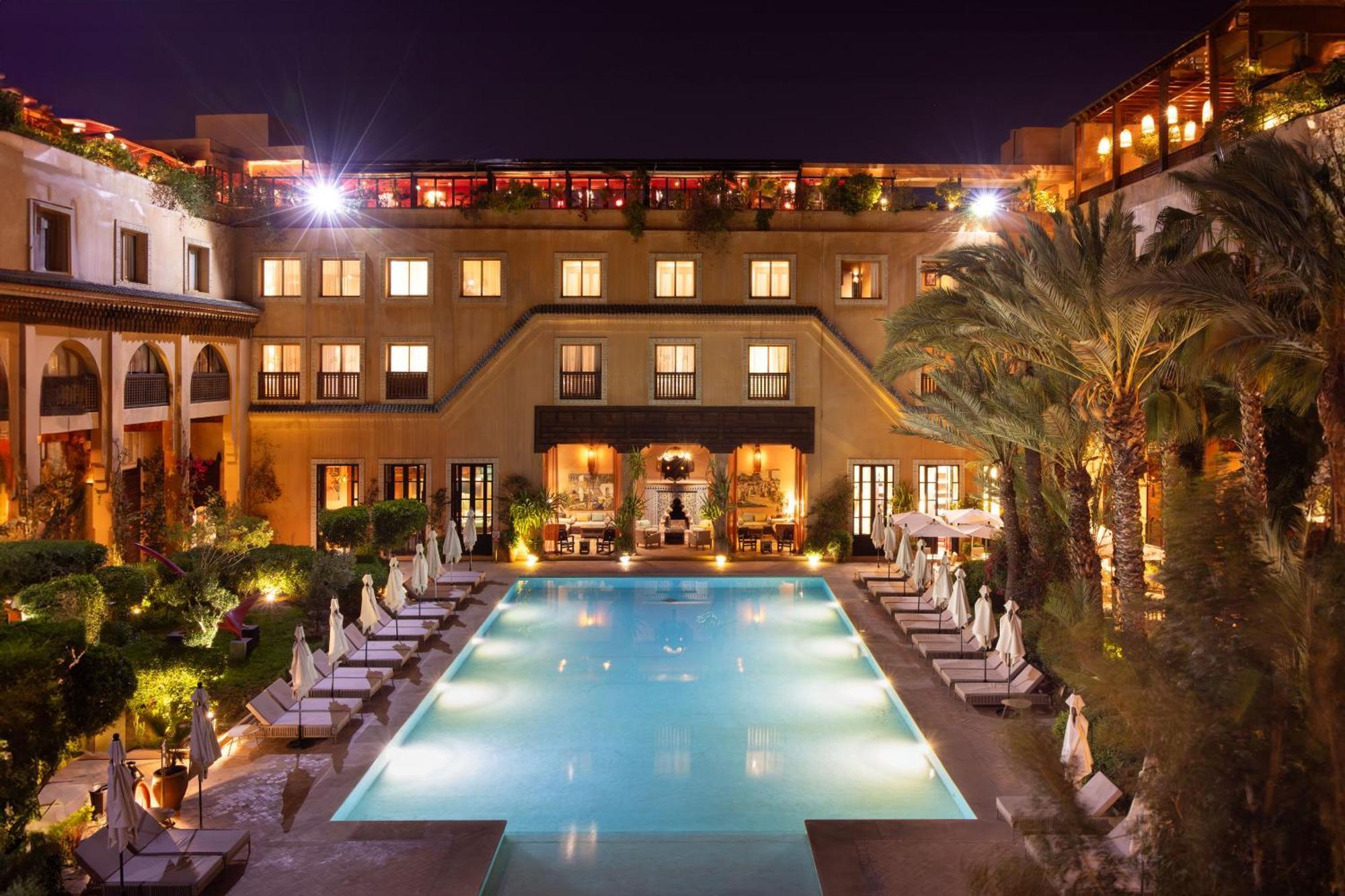 Hotel Les Jardins De La Koutoubia Marakéš Exteriér fotografie The swimming pool at the hotel