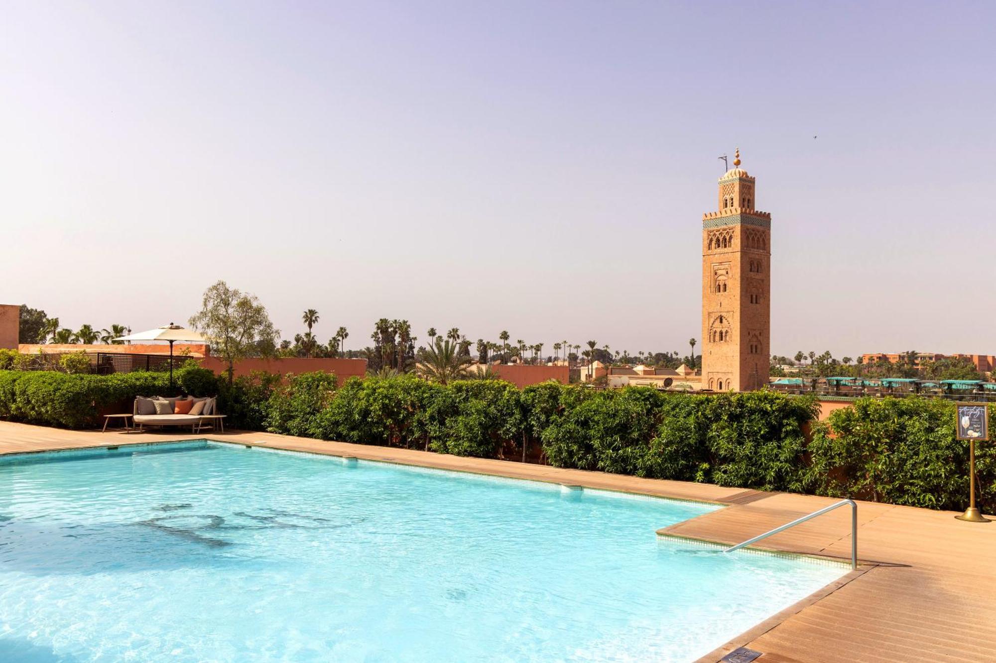 Hotel Les Jardins De La Koutoubia Marakéš Exteriér fotografie The swimming pool at the hotel